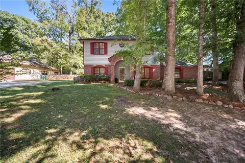 1084 To Lani Dr, Stone Mountain, GA 30083
