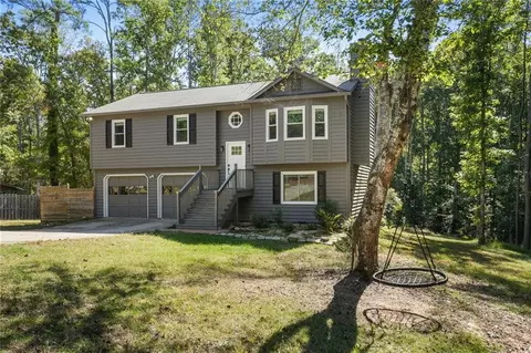 2375 Azalea Dr, Loganville, GA 30052
