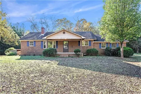 272 Chandler Silver Rd, Comer, GA 30629