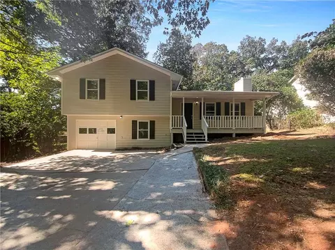 208 Ashland Dr, Stockbridge, GA 30281