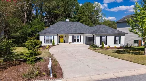 2805 Regents Park Ln, Marietta, GA 30062