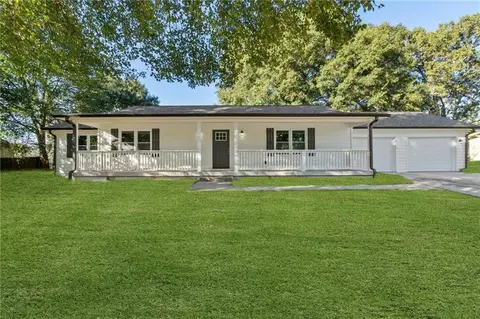 75 Alvin Dr, Carrollton, GA 30117