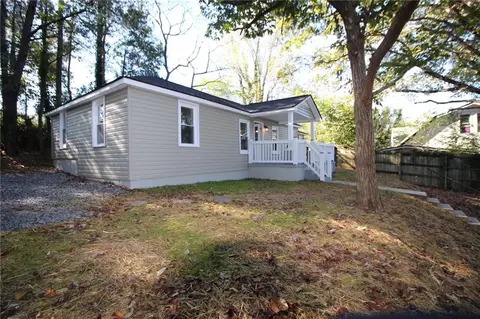 1590 Hancock Rd, Demorest, GA 30535