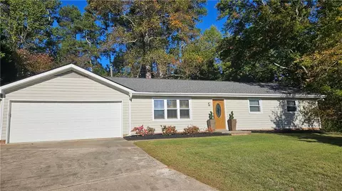 4726 Wade Valley Dr, Cumming, GA 30040
