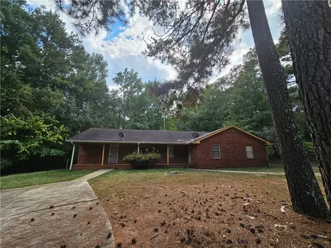 4850 Gum Tree Ct, Covington, GA 30016