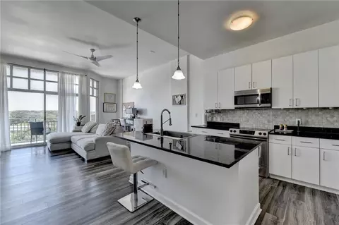 711 Cosmopolitan Dr NE #823, Atlanta, GA 30324