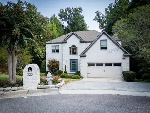 220 Marchand Ct, Atlanta, GA 30328