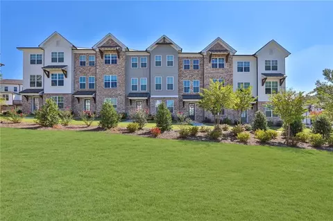 1523 Harvest Park Ln, Suwanee, GA 30024