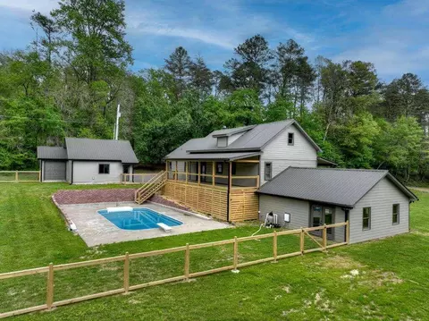 50 Cox Cir, Blue Ridge, GA 30513