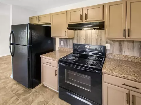 307 Snapping Shoals Rd, Mcdonough, GA 30252 photo 12