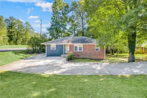 2409 Arkose Dr SW, Marietta, GA 30060
