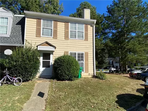 3184 Shadow Walk Ln, Tucker, GA 30084