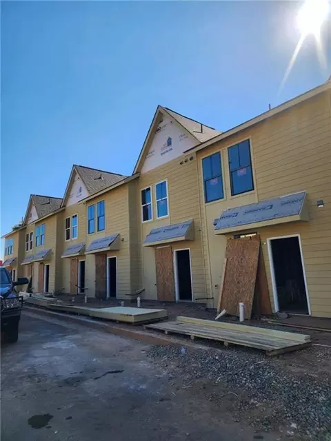 1095 Tucker Ave #202, Atlanta, GA 30310