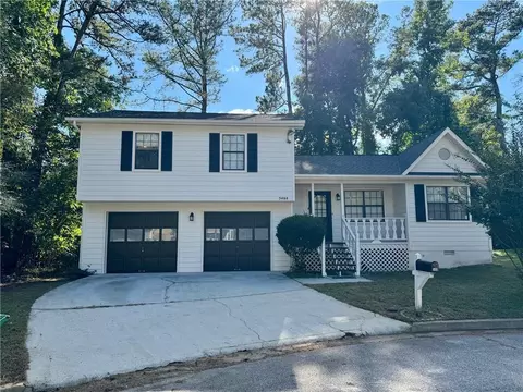 5488 Forest Pines Dr, Lithonia, GA 30058
