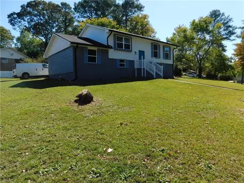 7186 Sir Galahad Way, Jonesboro, GA 30236
