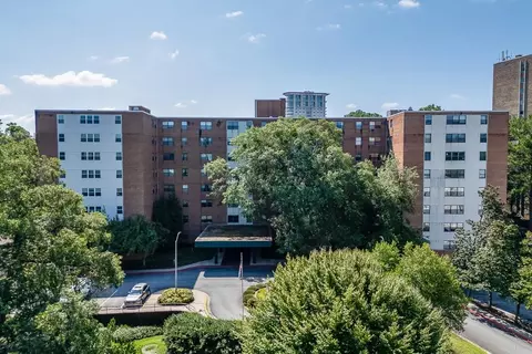2965 Pharr Court South NW #118, Atlanta, GA 30305