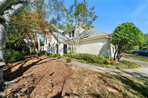 100 Sweetwater Trce, Roswell, GA 30076
