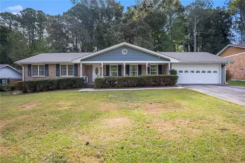5122 Maggie Dr, Stone Mountain, GA 30087
