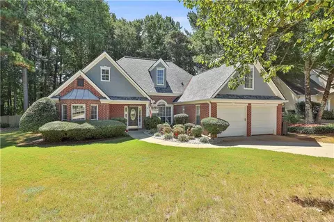 312 Freeman Forest Dr, Newnan, GA 30265