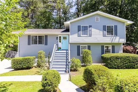 605 Westchester Cir SW, Marietta, GA 30064