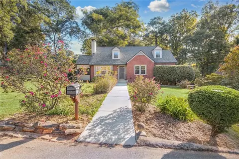2718 Kimmeridge Dr, Atlanta, GA 30344