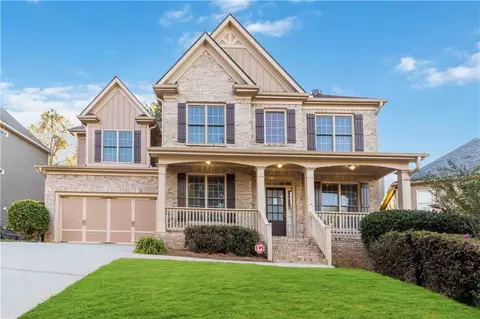 1712 Country Wood Dr, Hoschton, GA 30548