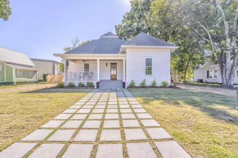 412 2nd Ave, Calhoun, GA 30701