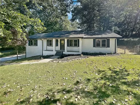 3834 Tommys Ct, Douglasville, GA 30135