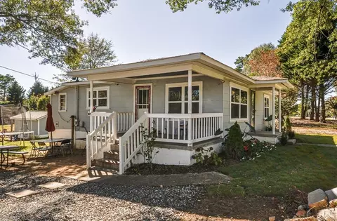 4039 Sutton Rd, Gainesville, GA 30506