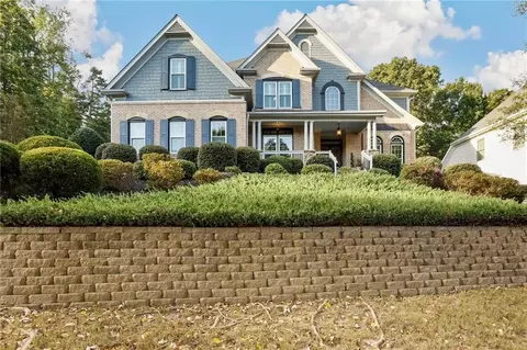 732 Crescent Cir, Canton, GA 30115