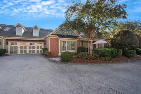 2431 Ballantrae Cir, Cumming, GA 30041