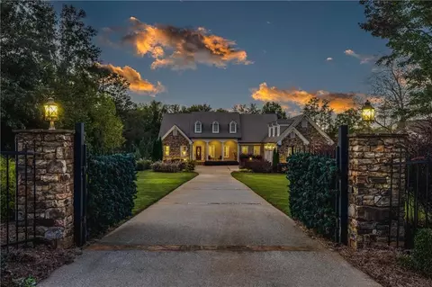 3363 Childers Rd NE, Roswell, GA 30075