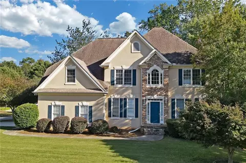 3 Vaux Park Ln, Newnan, GA 30263