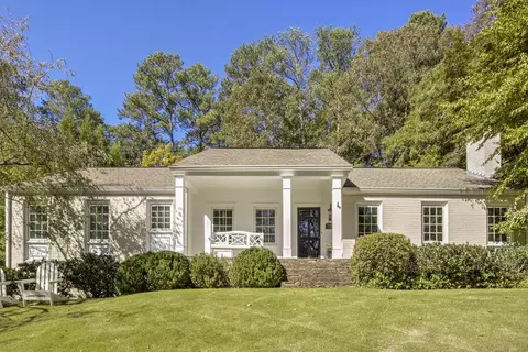 2962 Rhodenhaven Dr, Atlanta, GA 30327