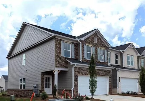 879 Pensive Run, Dacula, GA 30019