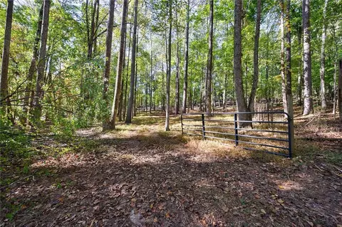 327 Sycamore Dr, Canton, GA 30115