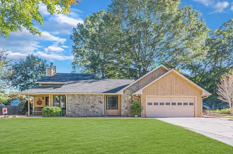115 Glendale Dr, Peachtree City, GA 30269