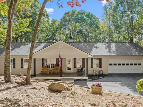 58 Stoneridge Pl, Dahlonega, GA 30533