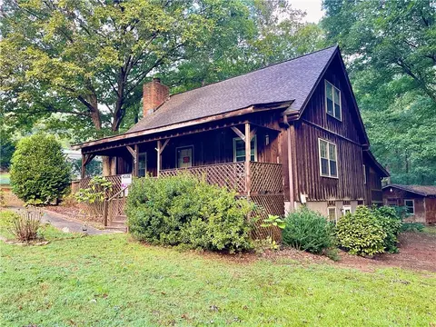 215 Beech Crk, Winder, GA 30680