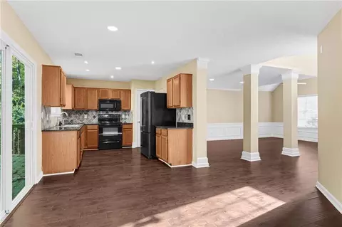 3243 Strathmore Dr, Duluth, GA 30096 photo 9