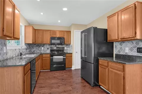 3243 Strathmore Dr, Duluth, GA 30096 photo 10