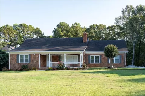 1819 Rockdale Cir, Snellville, GA 30078