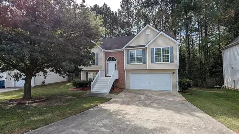 1284 Creekview Cir, Riverdale, GA 30296