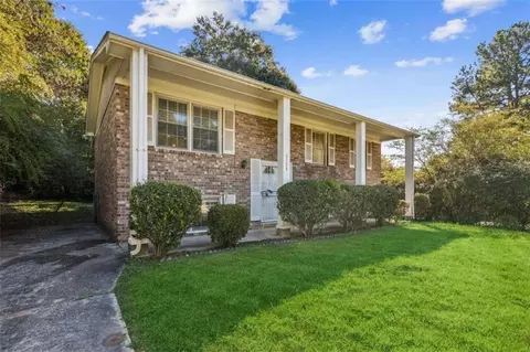 6108 Guilford Ln, College Park, GA 30349