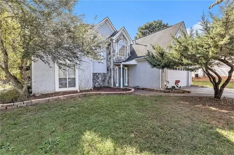 937 Downing Dr, Mcdonough, GA 30253