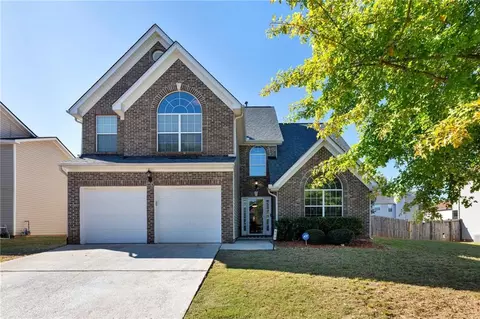 552 Hamlet Dr, Hampton, GA 30228