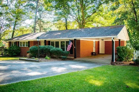 9025 Myrtle Dr, Douglasville, GA 30134