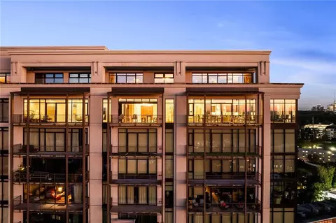 2233 Peachtree Rd NE #PH1502, Atlanta, GA 30309