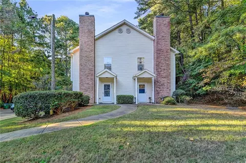 5443 Village Green Sq, Norcross, GA 30093