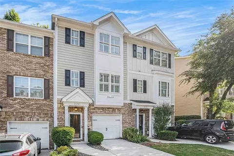 3076 Lauren Parc Rd, Decatur, GA 30032